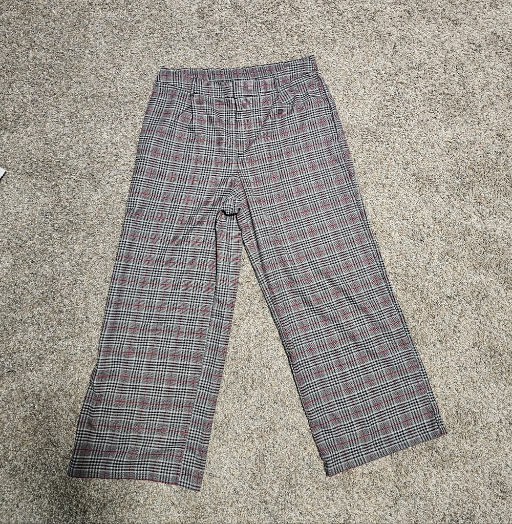 Ava & Viv Black and Red Plaid Trousers